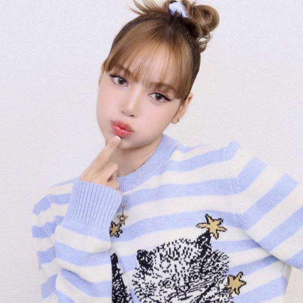 리사 (BLACKPINK)의 최신 사진