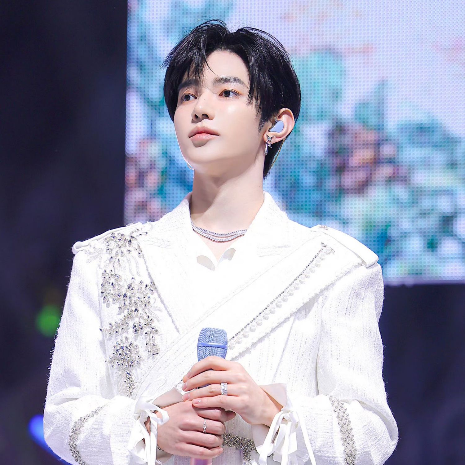 Latest photo of Zhang Hao (ZEROBASEONE)