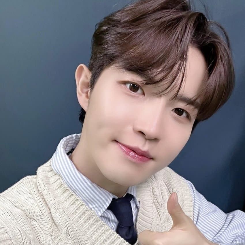 A moment captured by Kim Jaehwan's fan