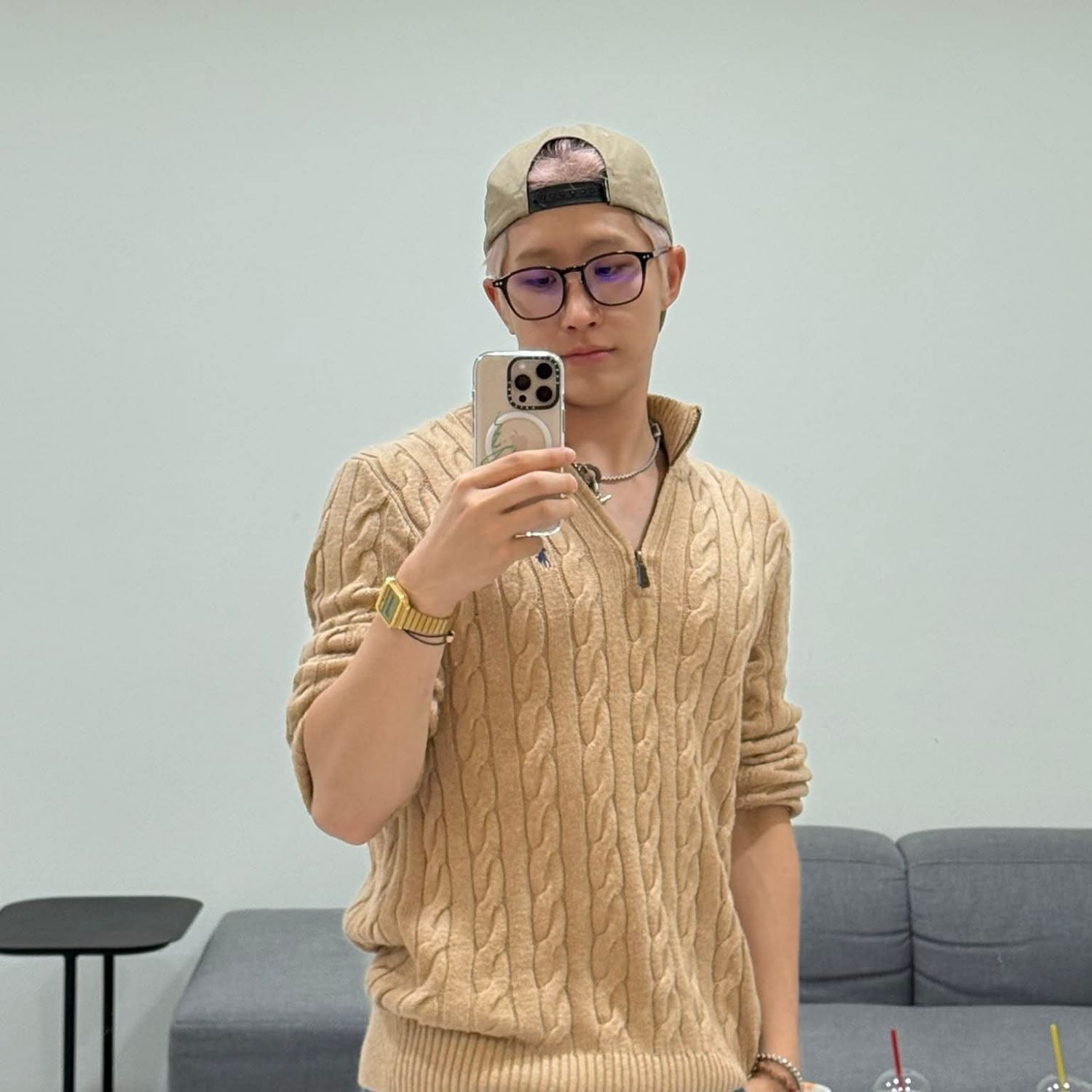 Behind-the-scenes cut of Jinjin (ASTRO)