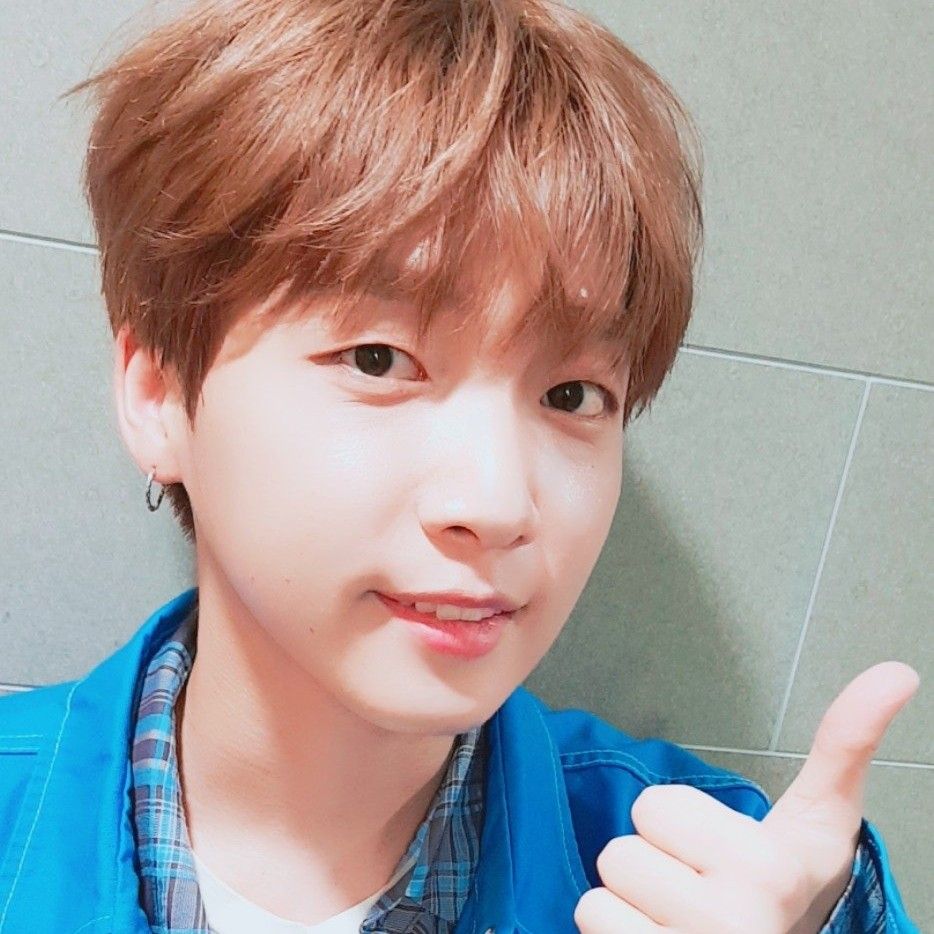 Recent activity shot of Jeong Sewoon
