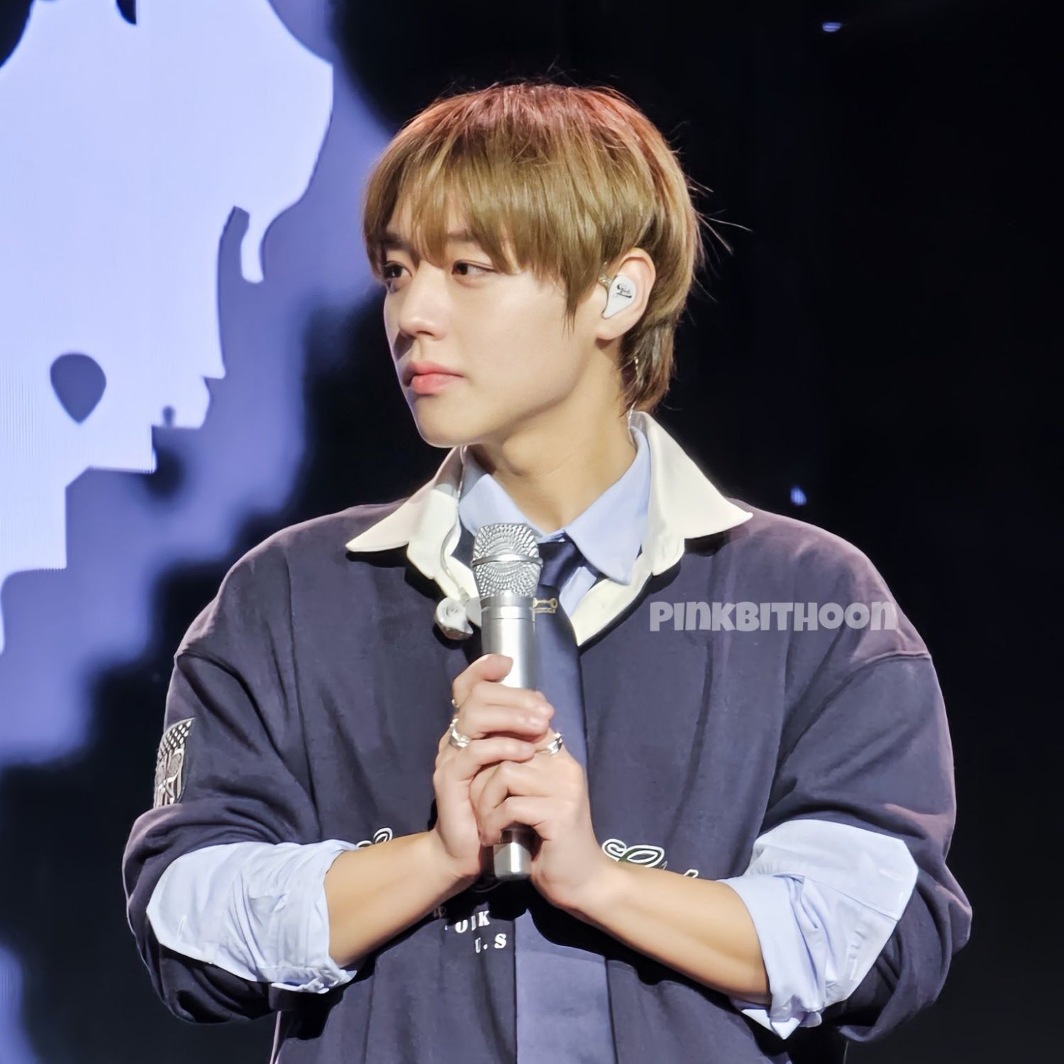 朴志訓粉絲拍下的瞬間