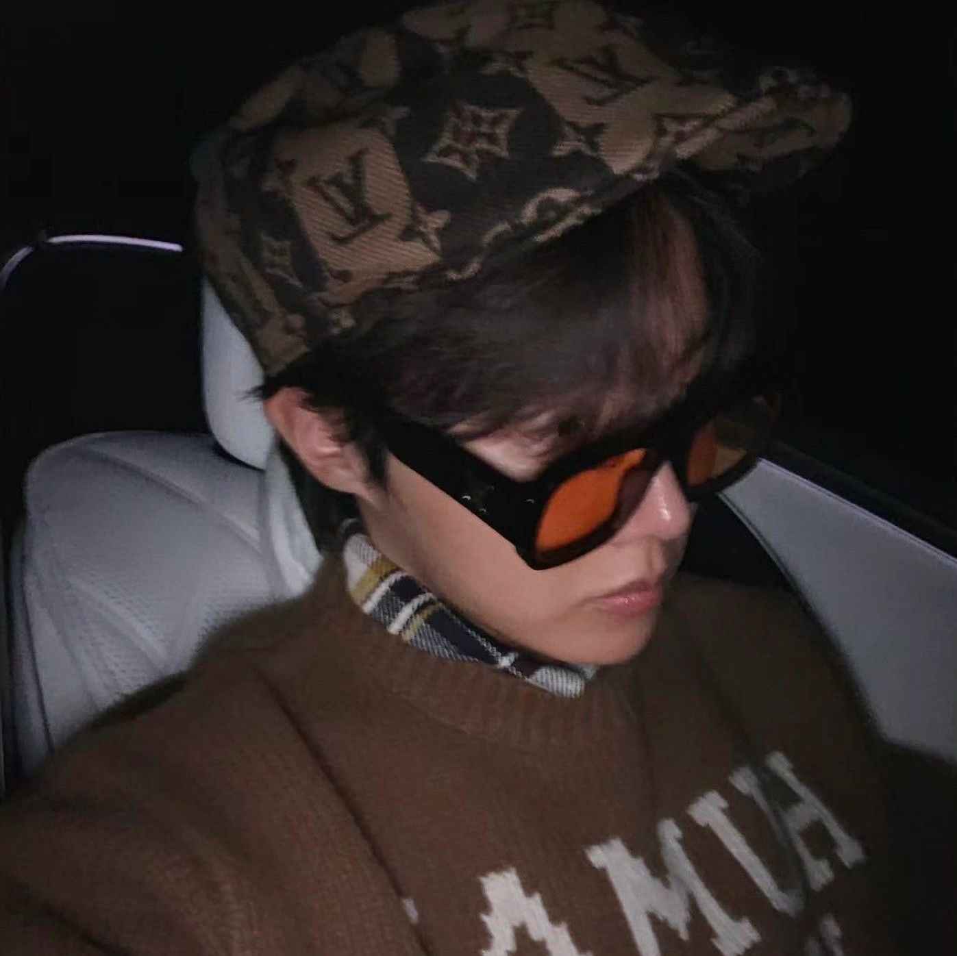 Foto terbaru j-hope (BTS)