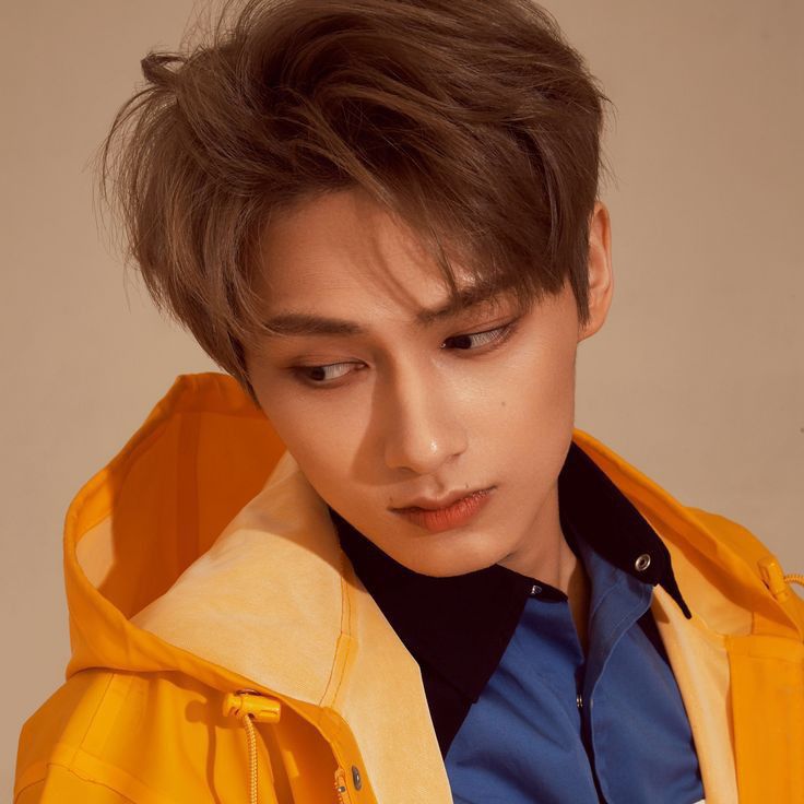 Recent activity shot of Jun (SEVENTEEN)