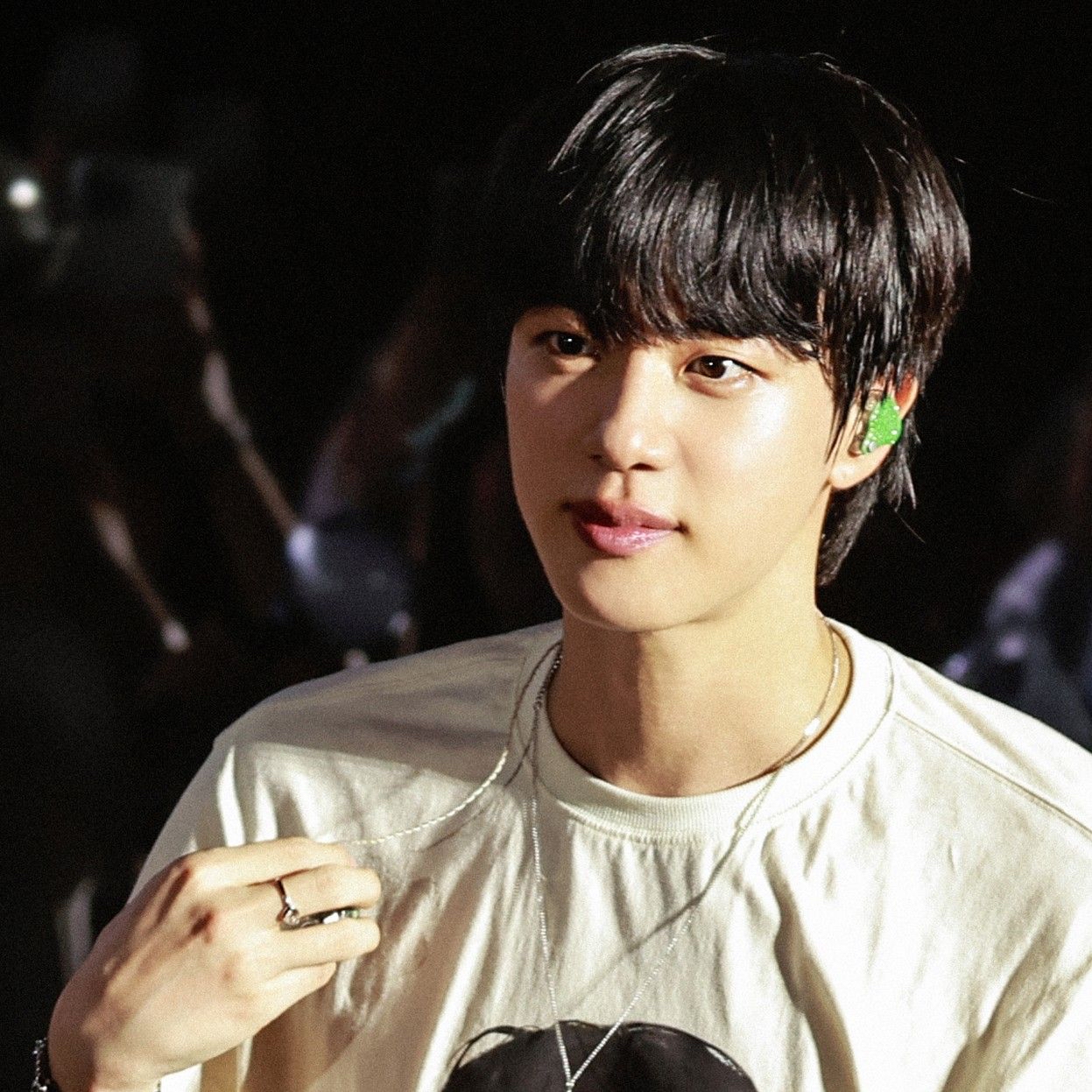 진 (방탄소년단)의 비하인드 컷