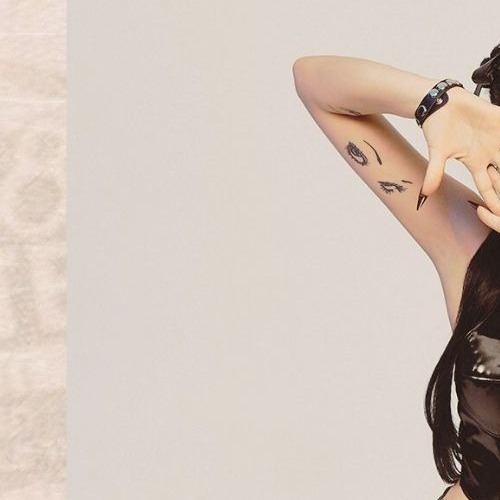 Behind-the-scenes cut of AleXa
