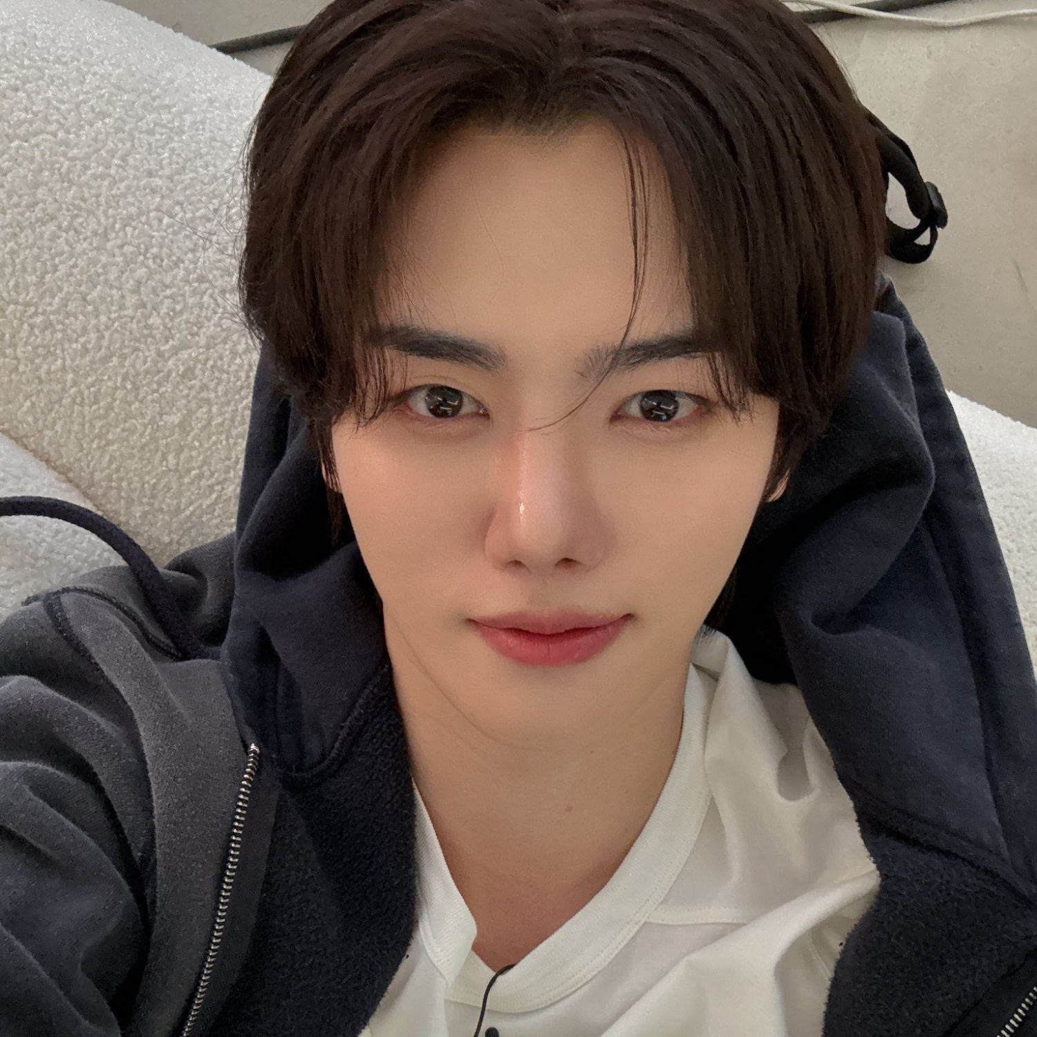 Behind-the-scenes cut of Minhee (CRAVITY)