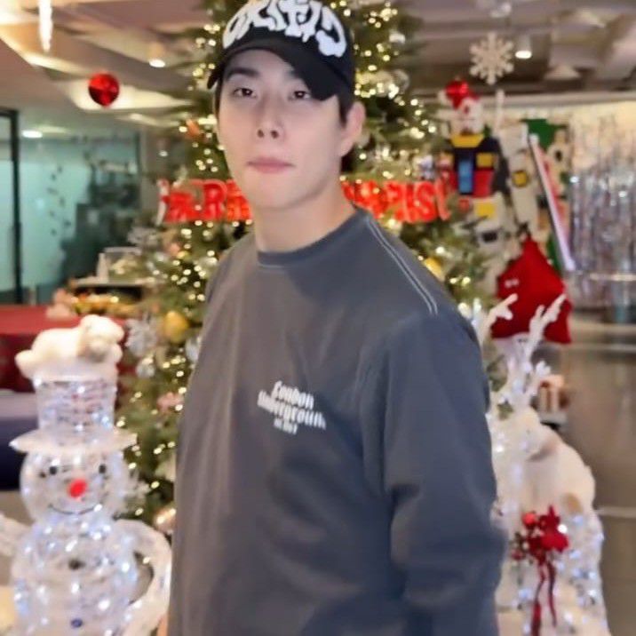 Latest photo of MJ (ASTRO)