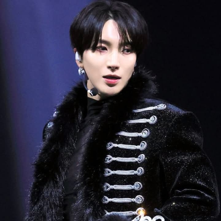 Recent activity shot of Leeteuk (Super Junior)