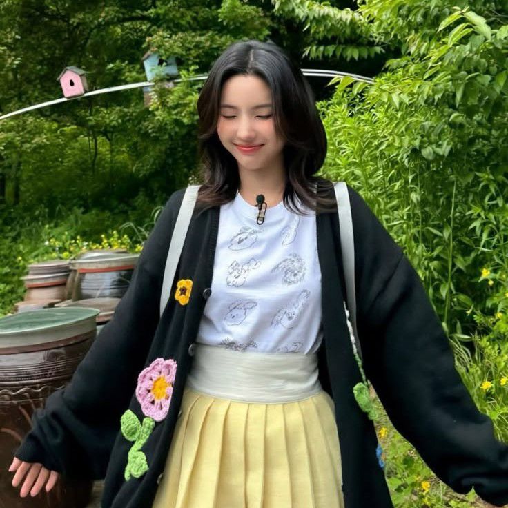 Behind-the-scenes cut of Soyeon (i-dle)