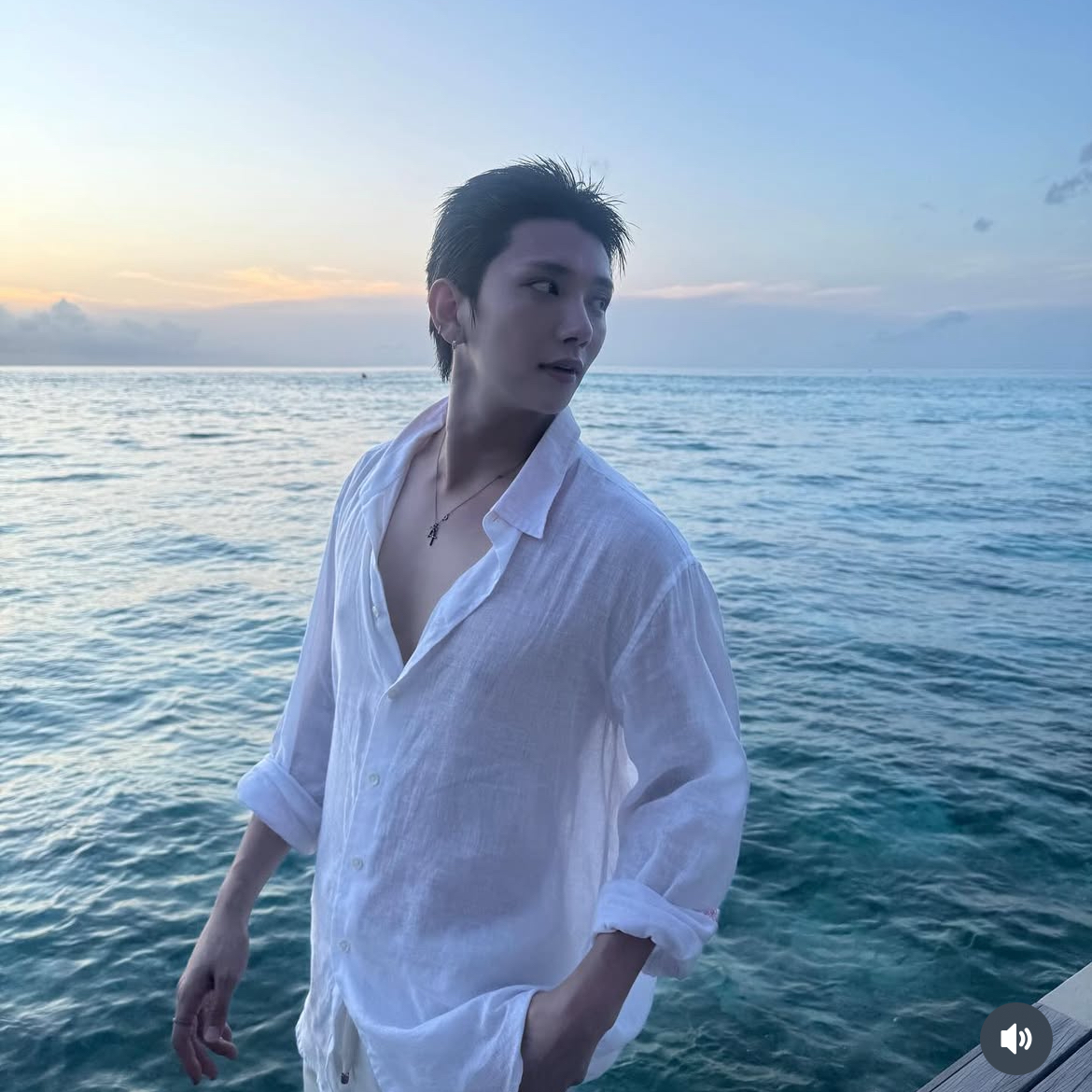 Recent activity shot of Joshua (SEVENTEEN)