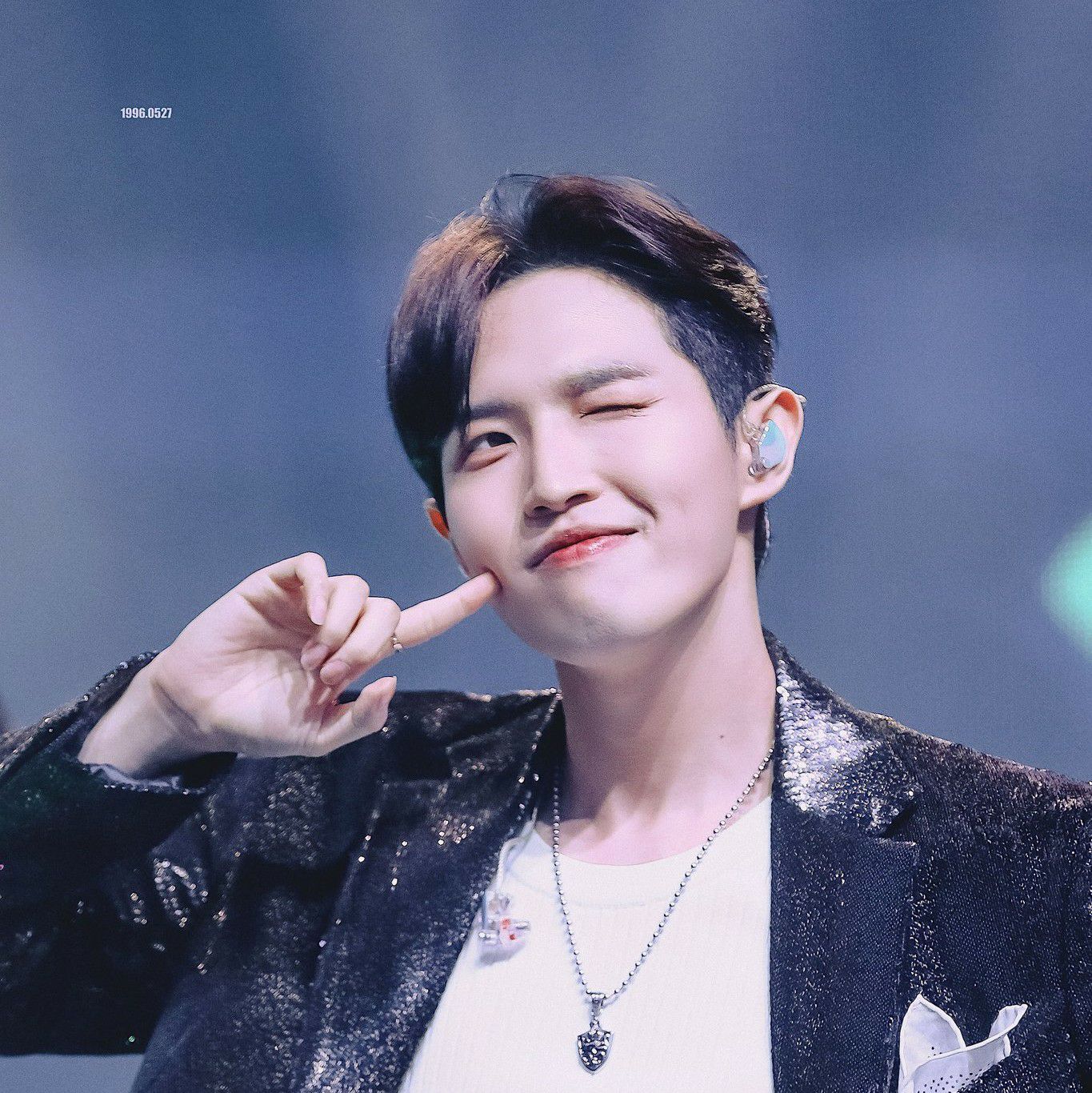 Behind-the-scenes cut of Kim Jaehwan