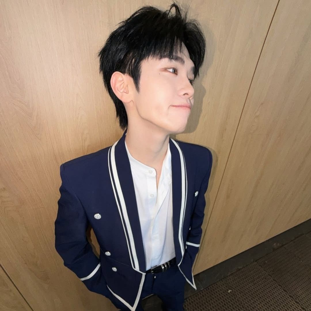 Recent activity shot of Kim Taerae (ZEROBASEONE)