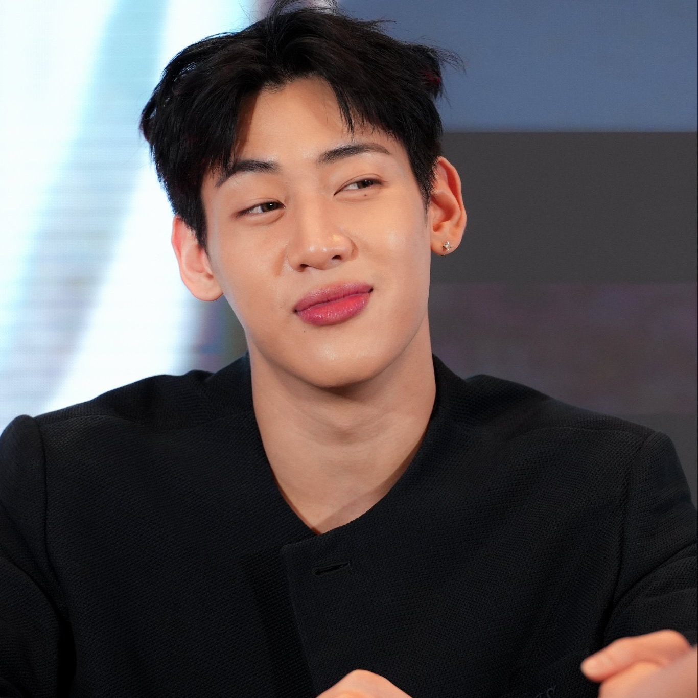 뱀뱀 (GOT7)의 비하인드 컷