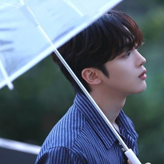 Behind-the-scenes cut of Kim Yohan (WEi)