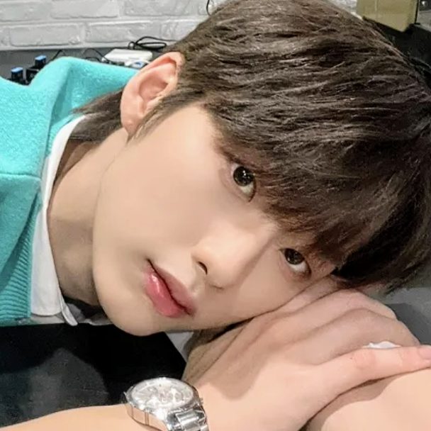 Latest photo of Hyun