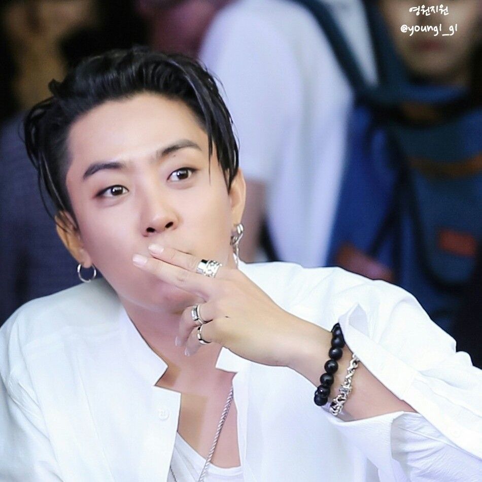 ウン・ジウォン (SECHSKIES)の最近の活動写真
