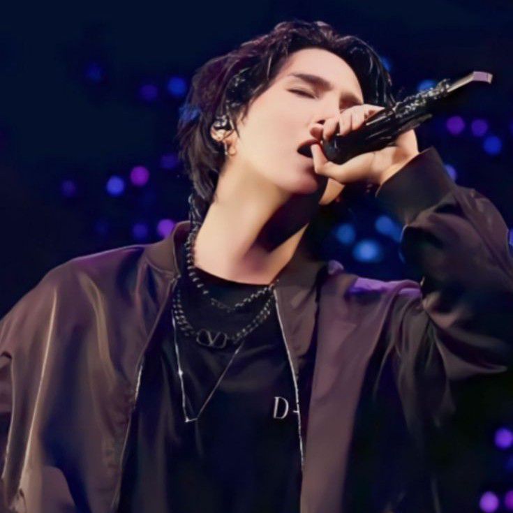 Behind-the-scenes cut of SUGA (BTS)