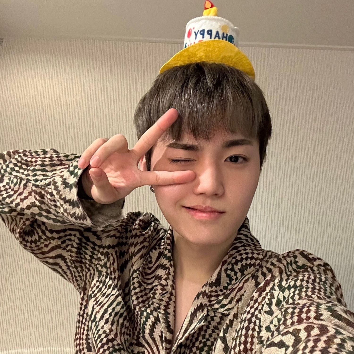 Behind-the-scenes cut of Doyoung (TREASURE)