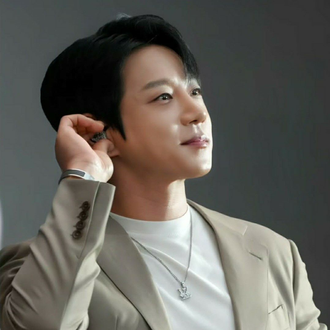 Behind-the-scenes cut of Hwang Chiyeol