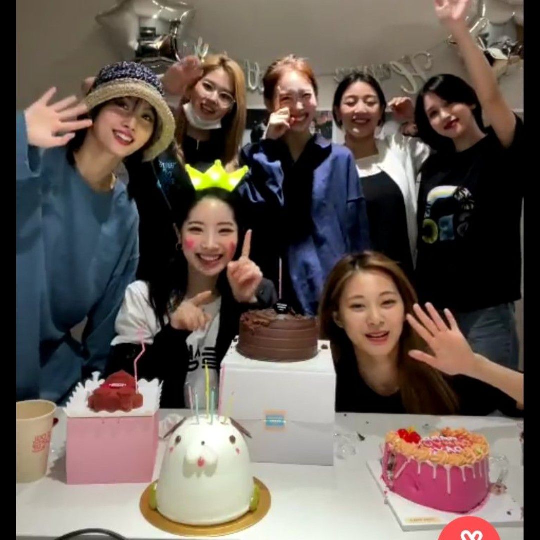 Latest photo of Dahyun (TWICE)
