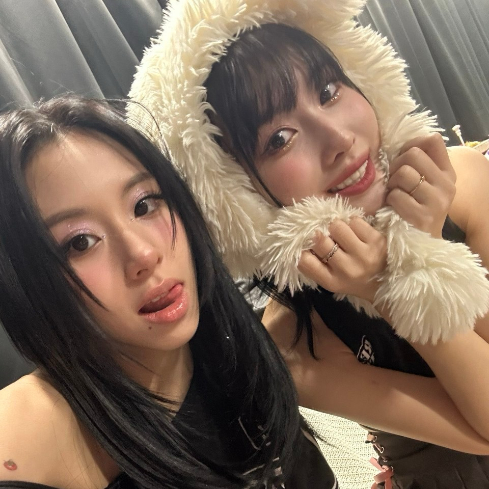 Behind-the-scenes cut of Chaeyoung (TWICE)