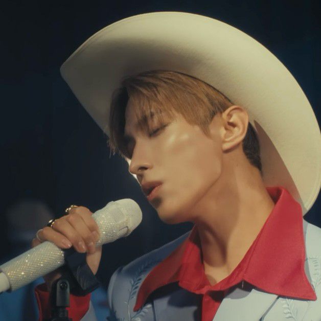 ドギョム (SEVENTEEN)の最近の活動写真