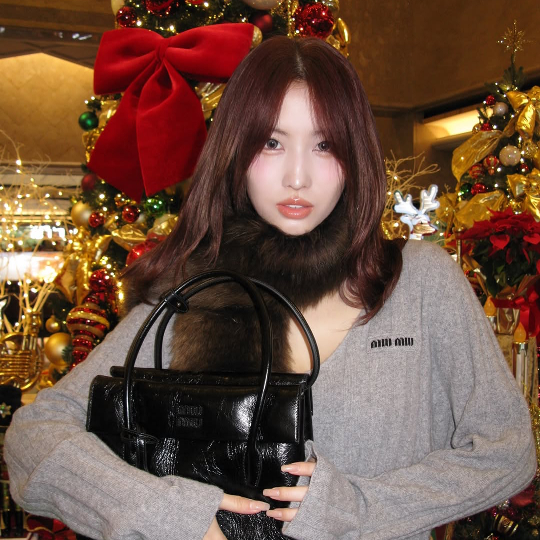 Foto terbaru Momo (TWICE)