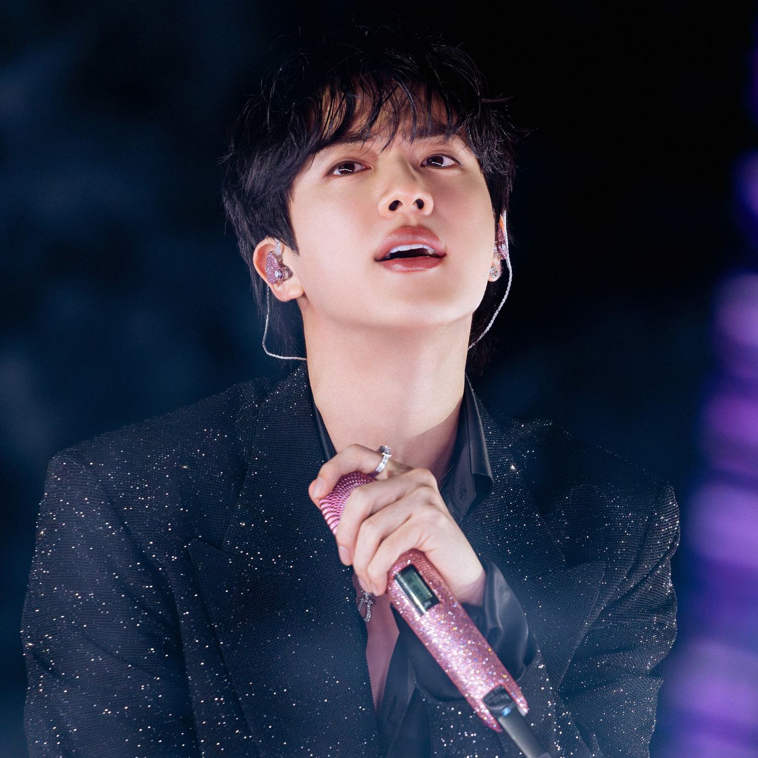 진 (방탄소년단)의 최신 사진