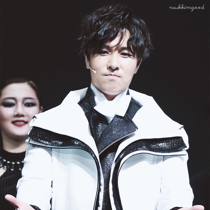 Latest photo of Kim Dongwan (SHINHWA)