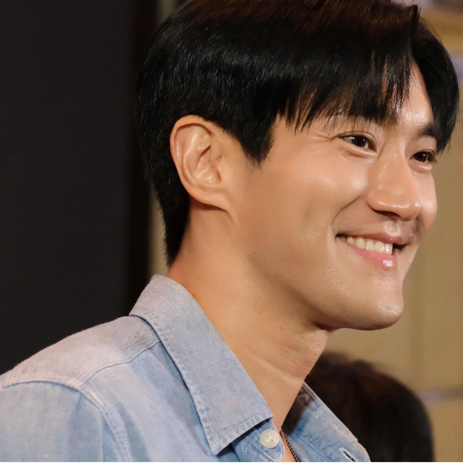 Behind-the-scenes cut of Siwon (Super Junior)