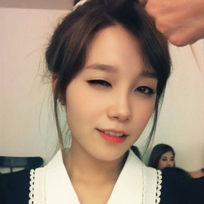 Behind-the-scenes cut of Jeong Eunji (Apink)