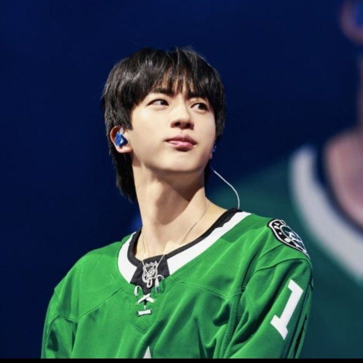 Behind-the-scenes cut of Jin (BTS)