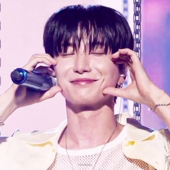 A moment captured by Leeteuk (Super Junior)'s fan