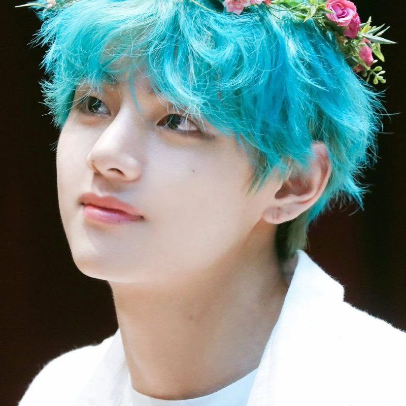 뷔 (방탄소년단)의 비하인드 컷