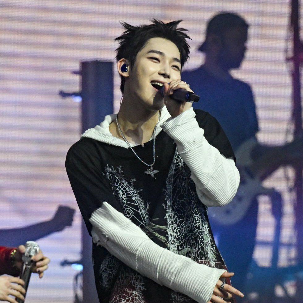 A moment captured by Sunoo (ENHYPEN)'s fan