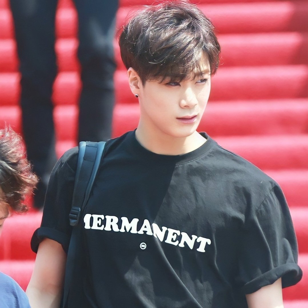 Latest photo of Moonbin (ASTRO)