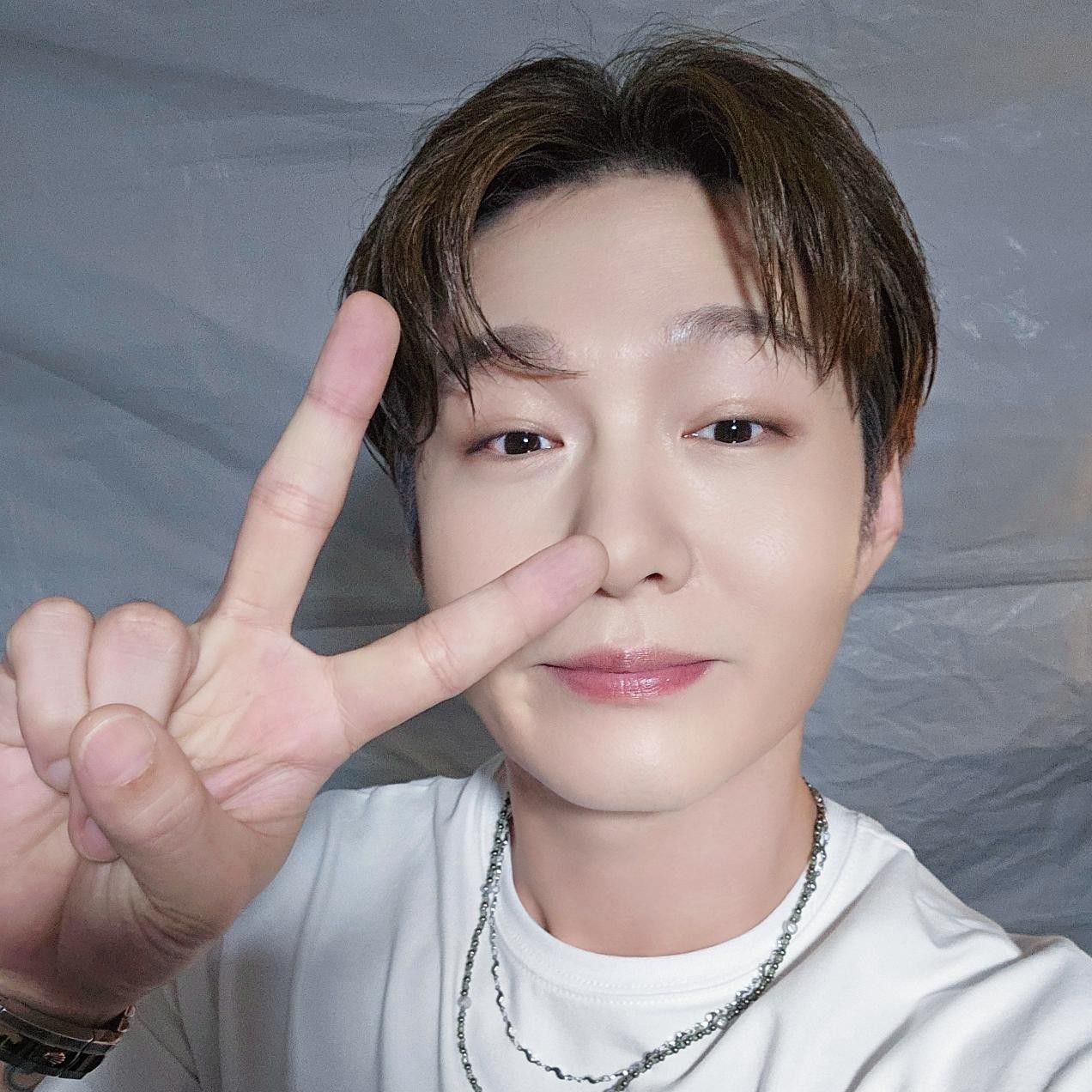 Latest photo of Lee Changsub (BTOB)