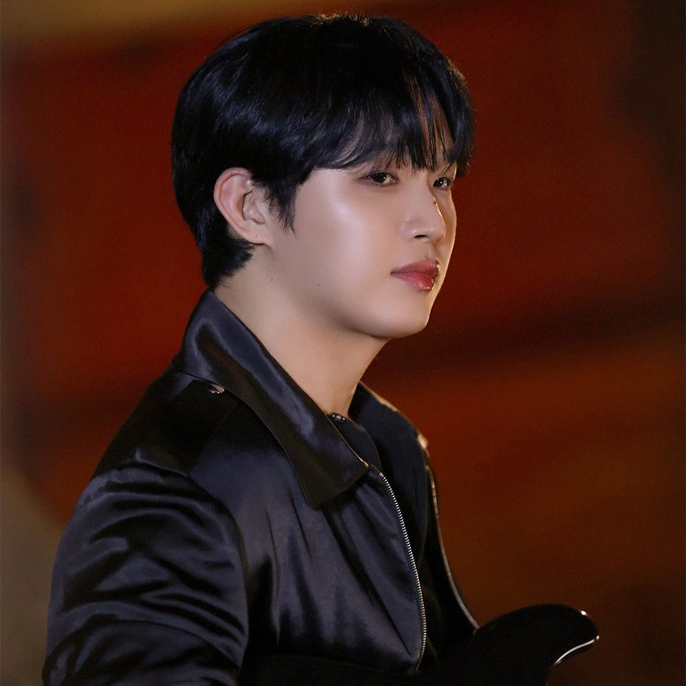 Behind-the-scenes cut of Lim Hyunsik (BTOB)