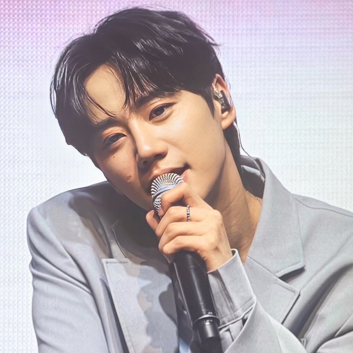 A moment captured by Lee Junyoung's fan