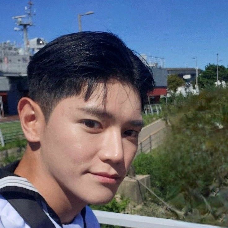 Foto aktivitas terbaru Taeyong (NCT 127)