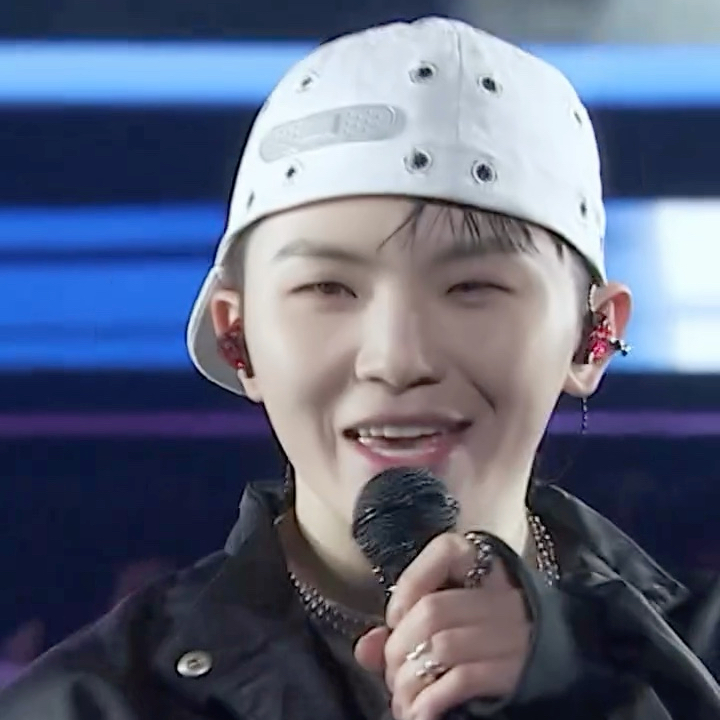 A moment captured by Woozi (SEVENTEEN)'s fan