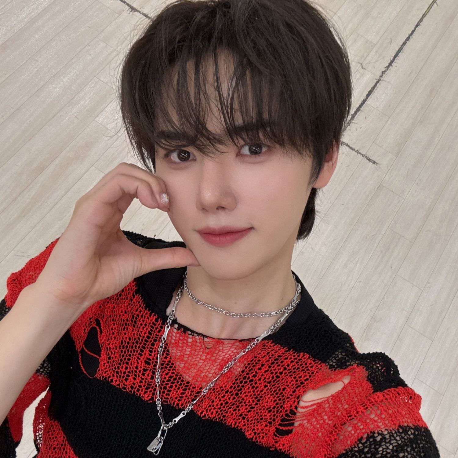 Latest photo of Minhee (CRAVITY)
