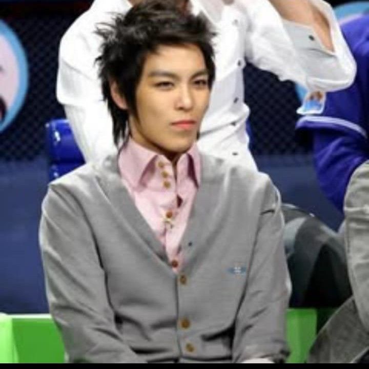 A moment captured by T.O.P's fan