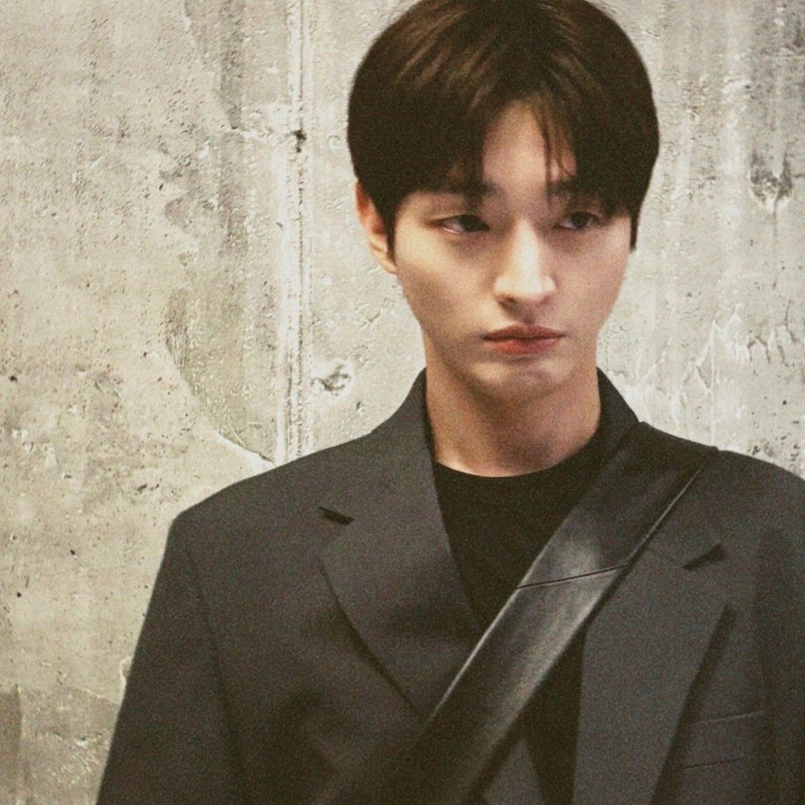 A moment captured by Yoon Jisung's fan