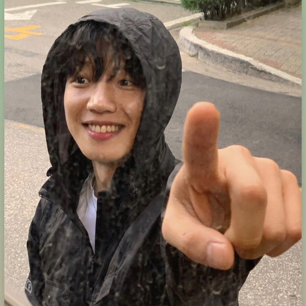 A moment captured by Lim Youngmin's fan