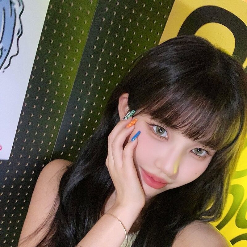 Latest photo of Soyeon (i-dle)
