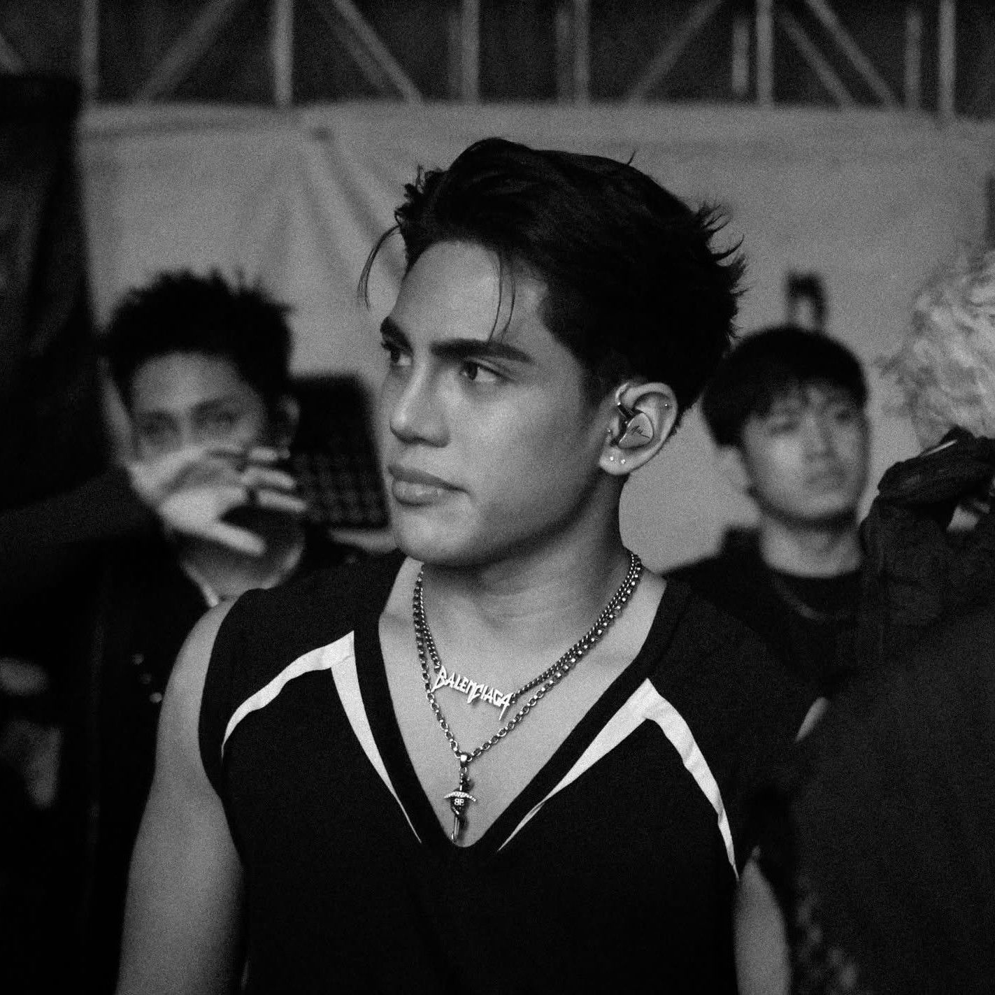 Behind-the-scenes cut of Stell (SB19)