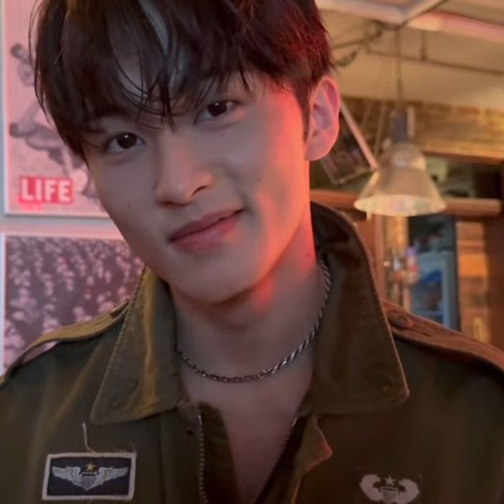 Latest photo of Mark (NCT 127, NCT DREAM)