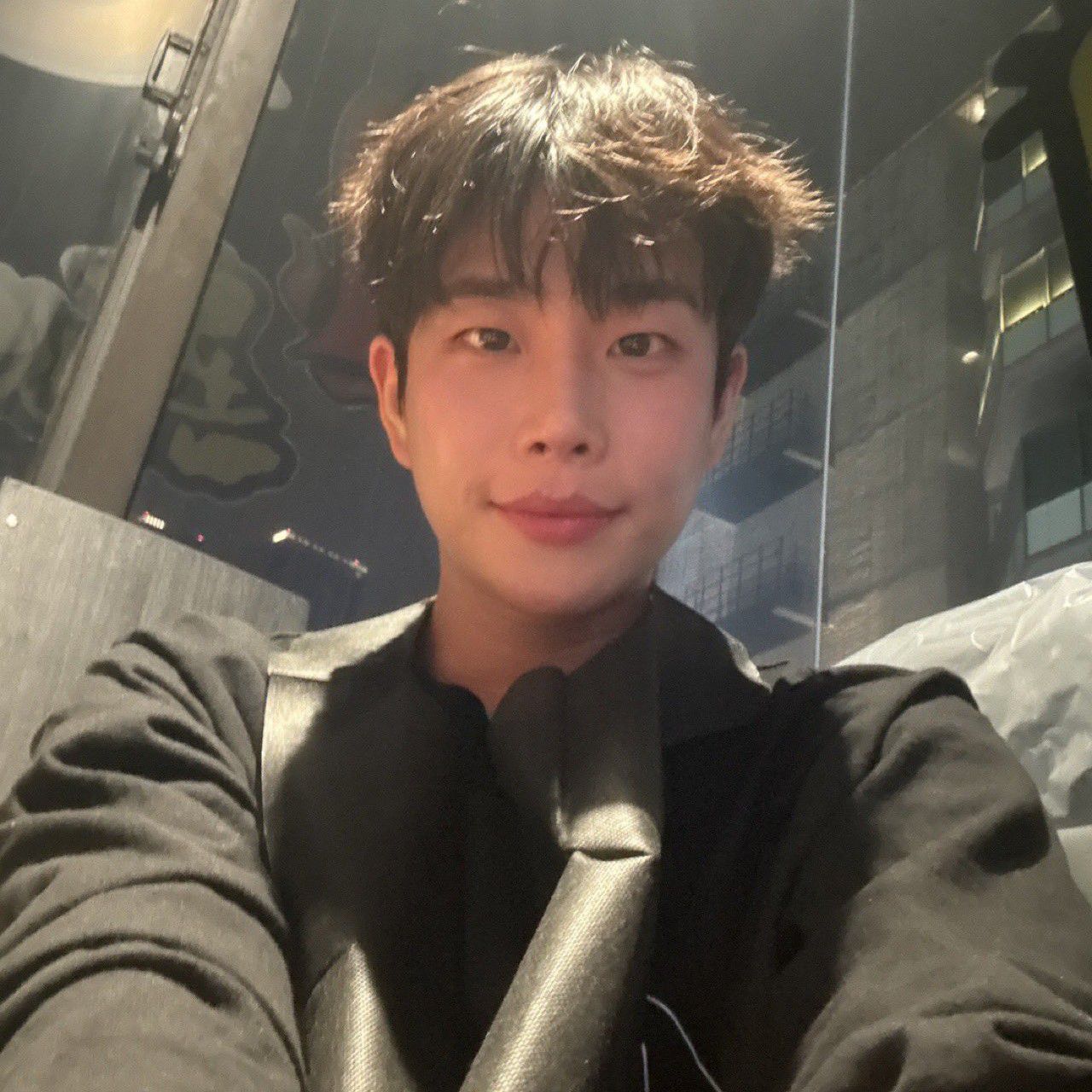 Behind-the-scenes cut of MJ (ASTRO)